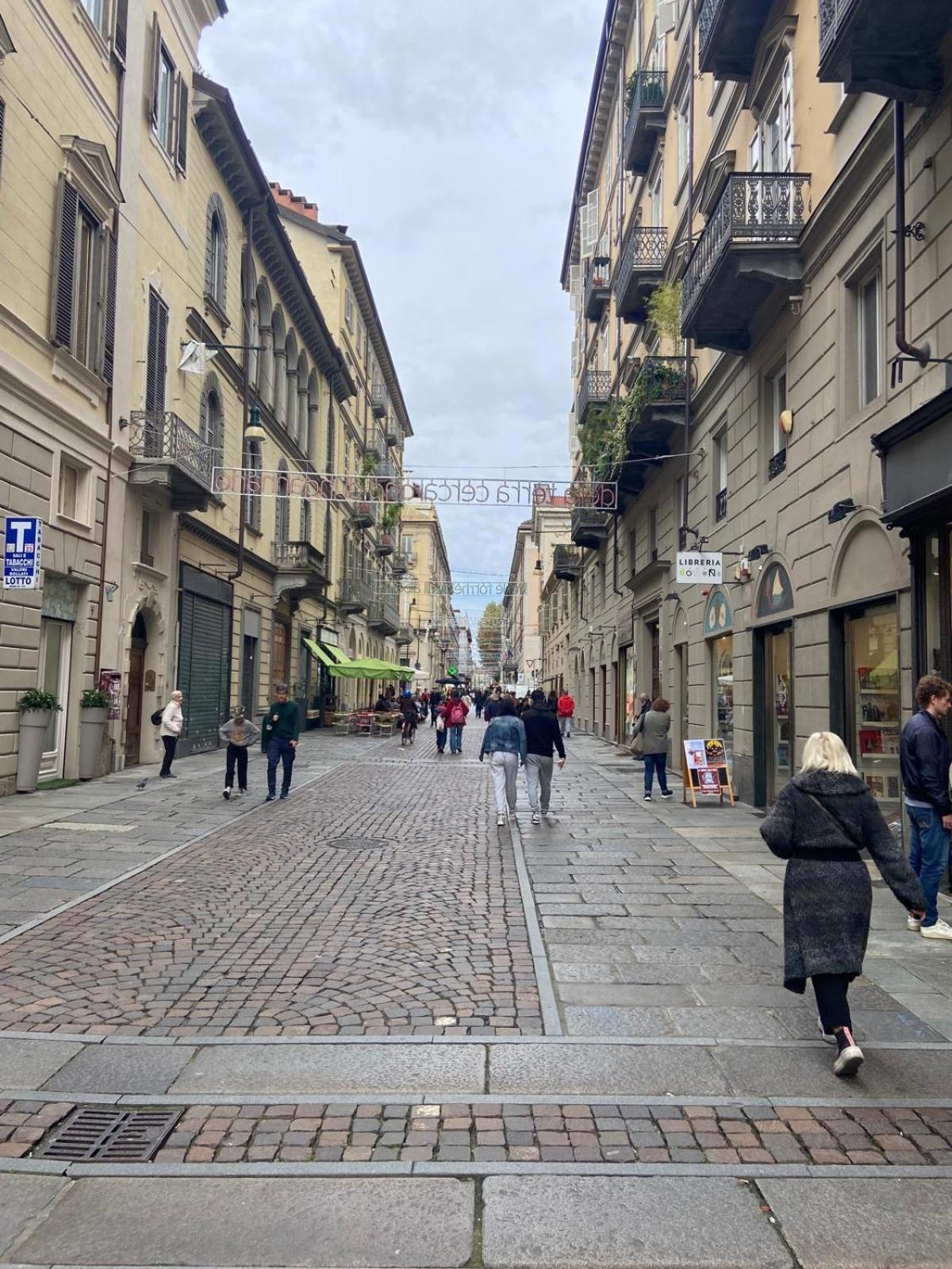 Il Re Apartment Turin Bagian luar foto