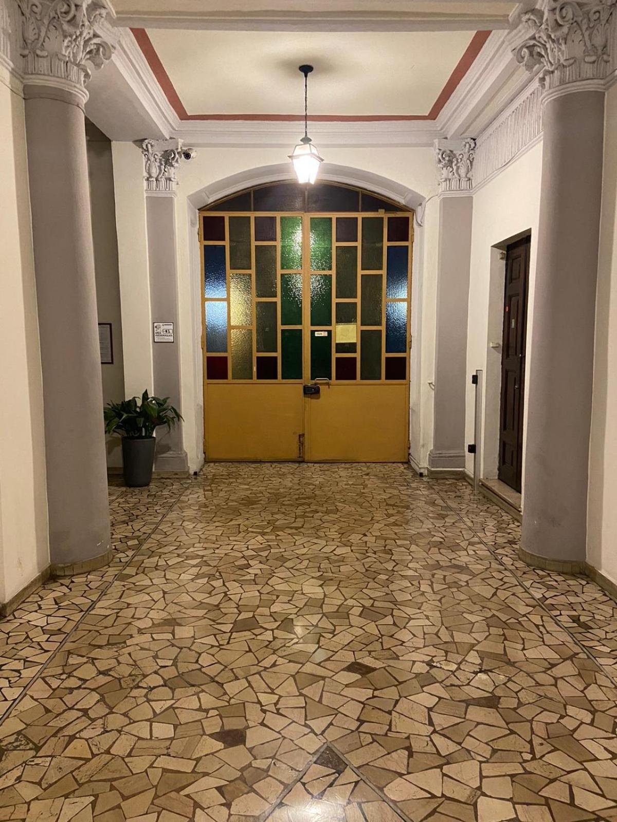 Il Re Apartment Turin Bagian luar foto