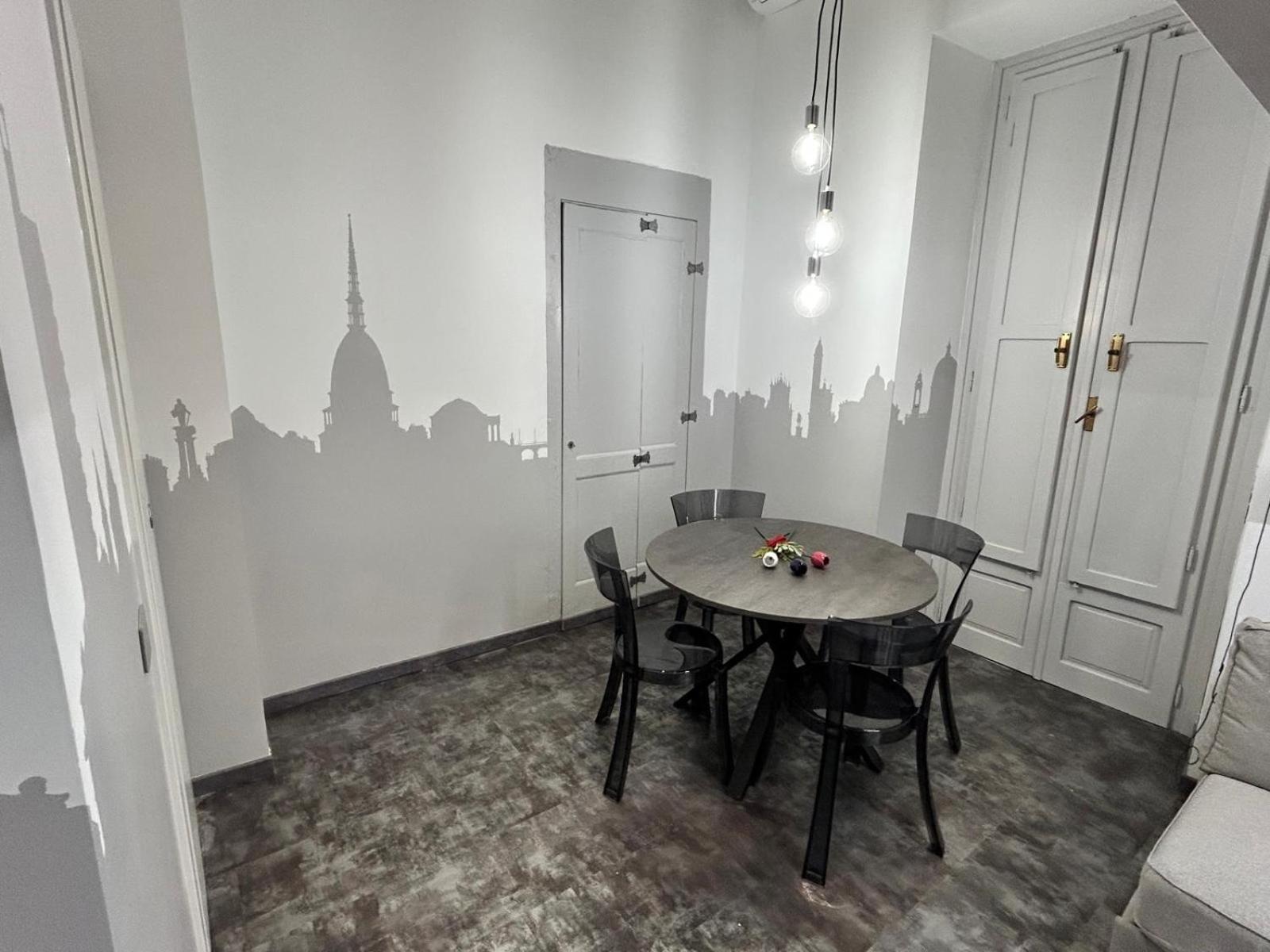 Il Re Apartment Turin Bagian luar foto
